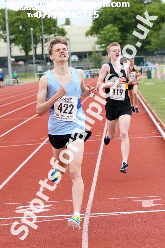 Mens under-17 1500 metres, North Eastern Track and Fields Champs., Middlesbrough. Photo: David T. Hewitson/Sports for All Pics